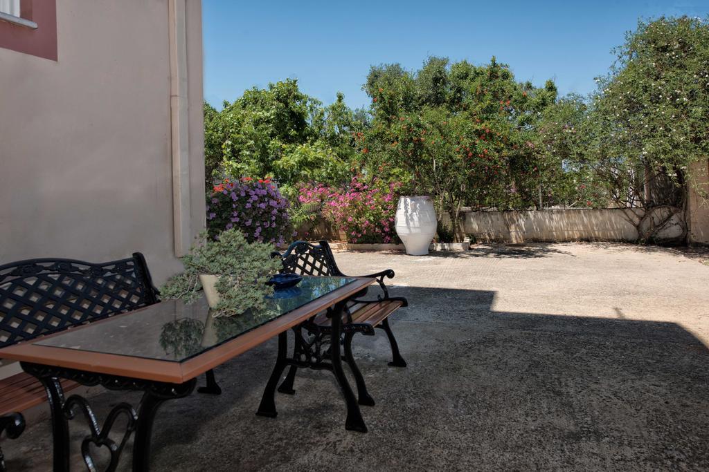 Kissamos Luxurious House Guest House Стая снимка
