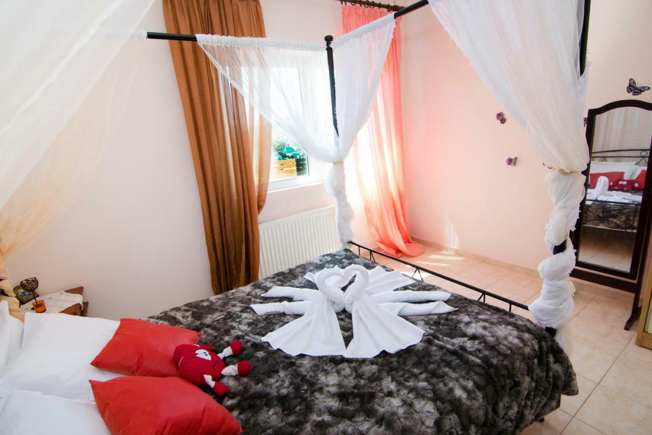 Kissamos Luxurious House Guest House Екстериор снимка